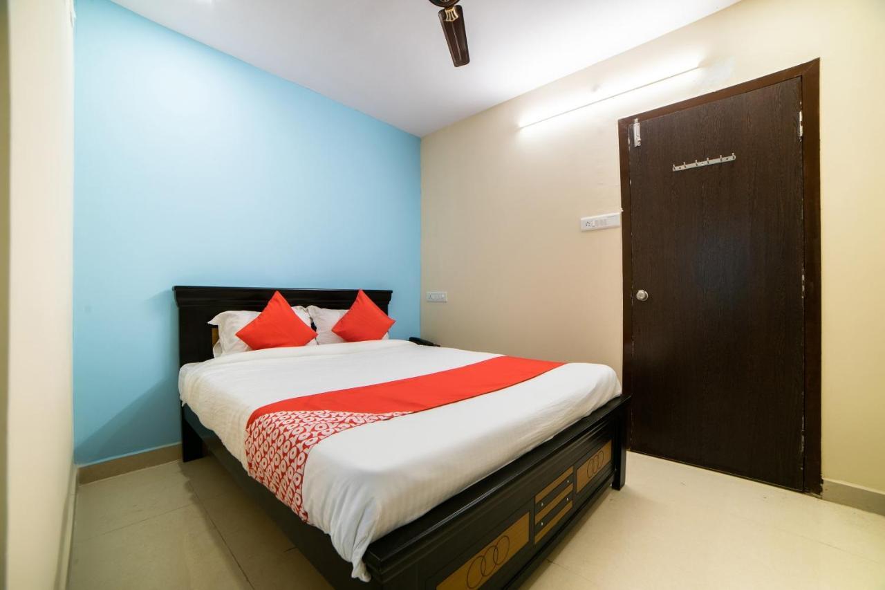 Super Hotel O White Ridge Sururnagar Esterno foto