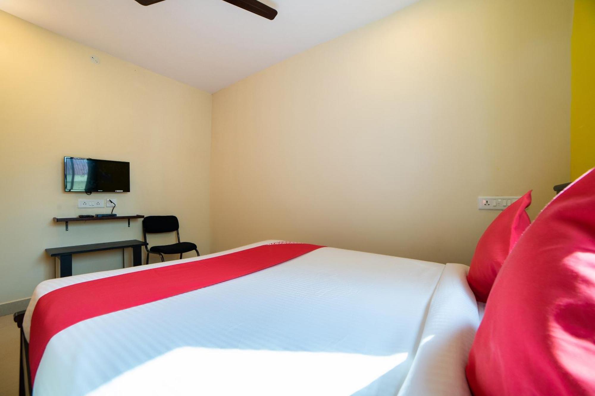 Super Hotel O White Ridge Sururnagar Esterno foto