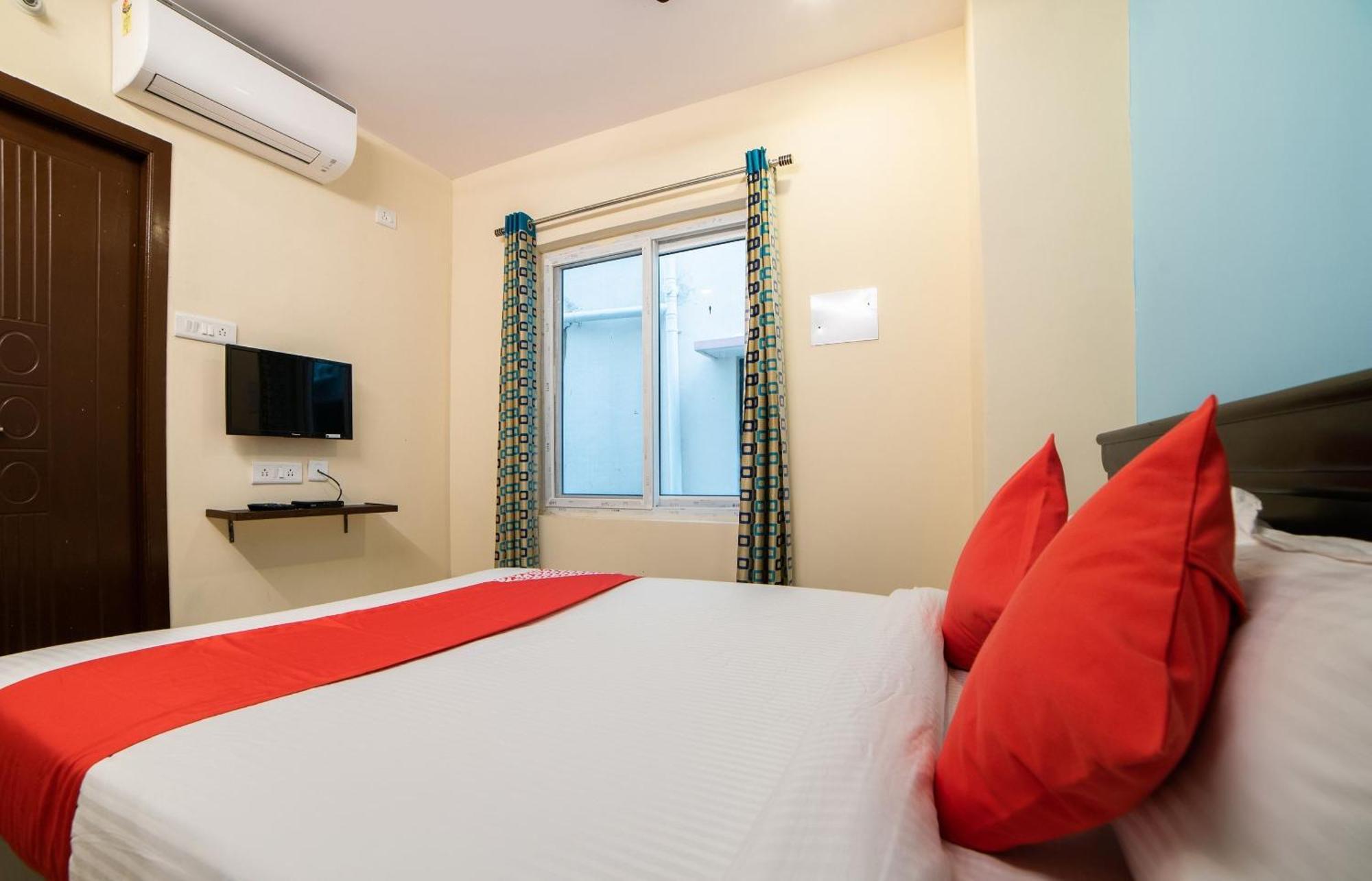 Super Hotel O White Ridge Sururnagar Esterno foto